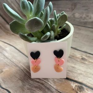 NWOT Handmade Heart Earrings
